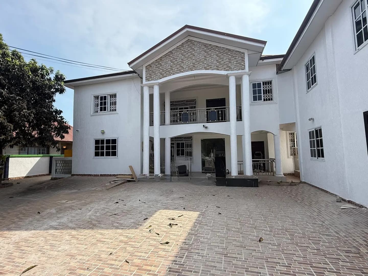 19 Bedrms Furnished Hospital for Sale at Kasoa - Commercial in Greater Accra, Kasoa, Pentecost / Kasoa - Sale