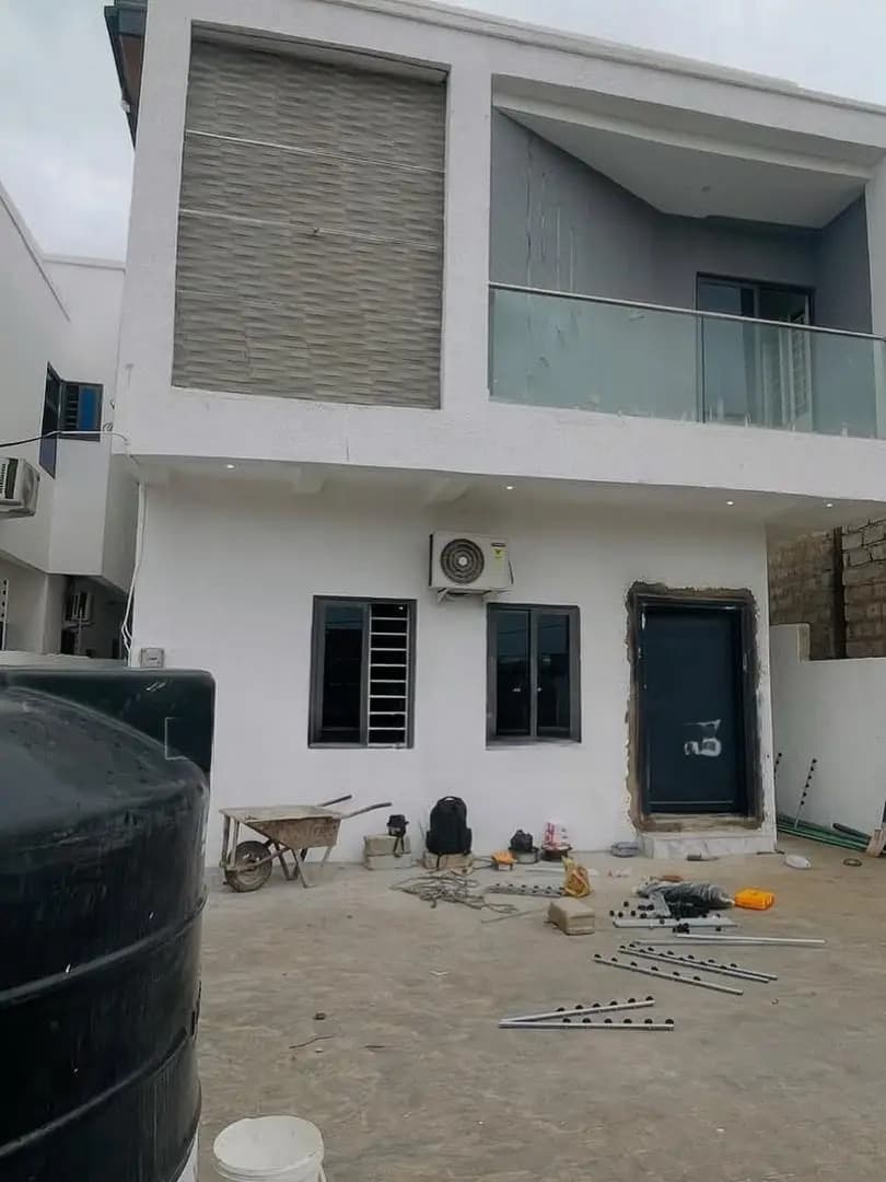 4bdrm Duplex in East Legon for sale - 4 bedroom House in Greater Accra, East Legon - Sale