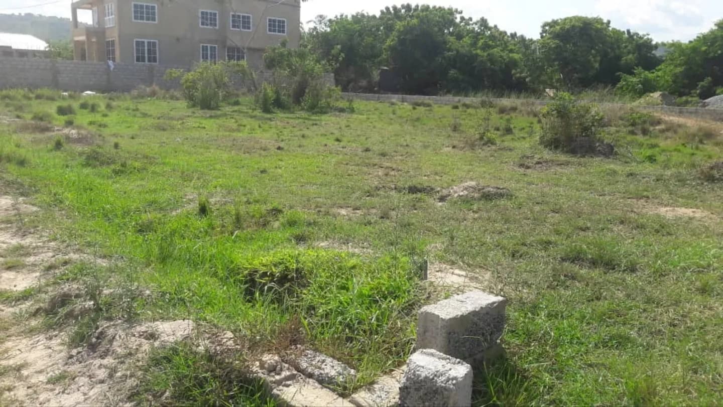 Title Plot of Land for Sale at Ofankor for Cool 450,000 - Land in Greater Accra, Ofankor - Sale