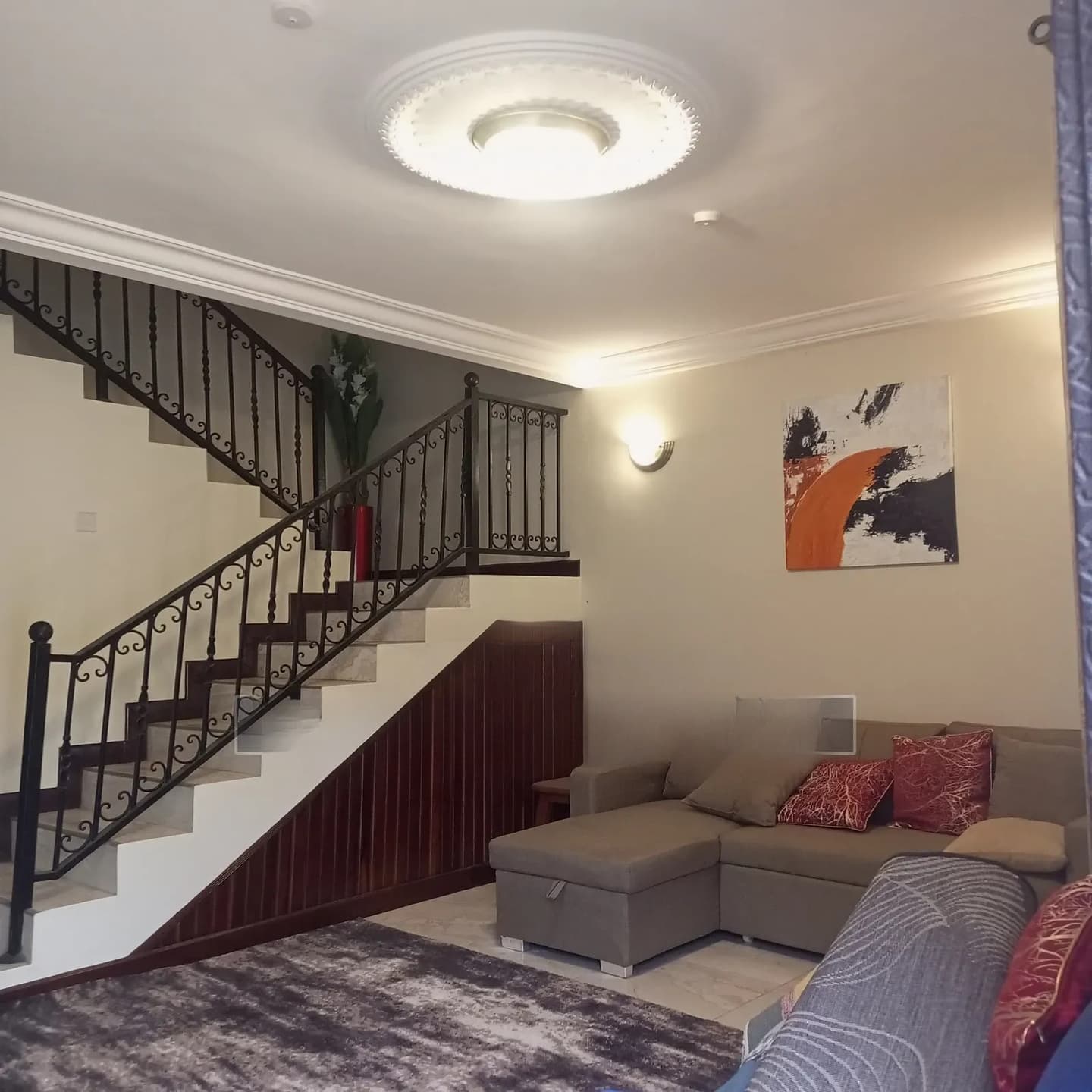Furnished 2bdrm House in Helena Estate Agency, Ga East Municipal - 2 bedroom House in Greater Accra, Ga East Municipal - Rent