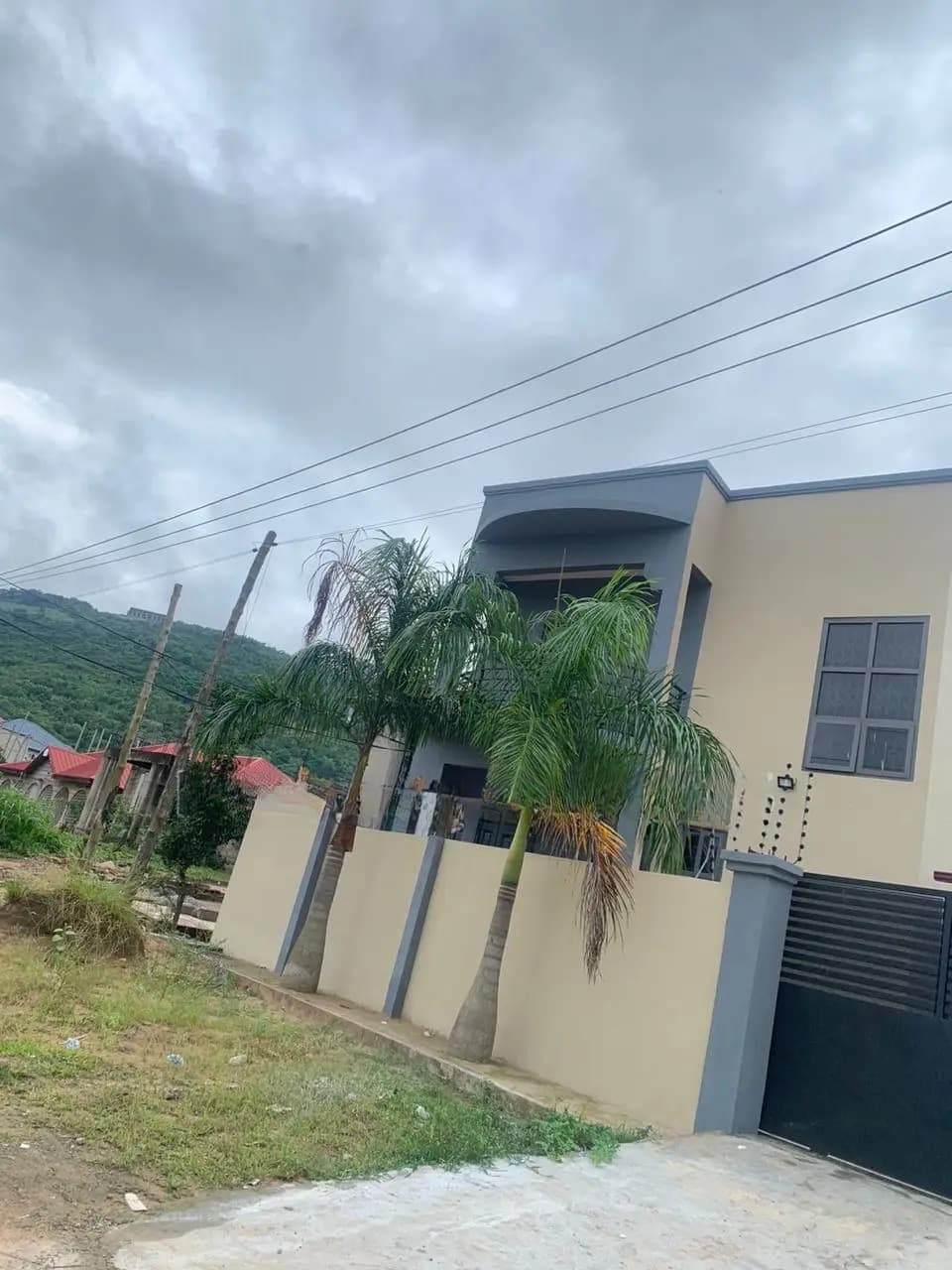 4bdrm Duplex in Oyarifa for rent - 4 bedroom House in Greater Accra, Oyarifa - Rent