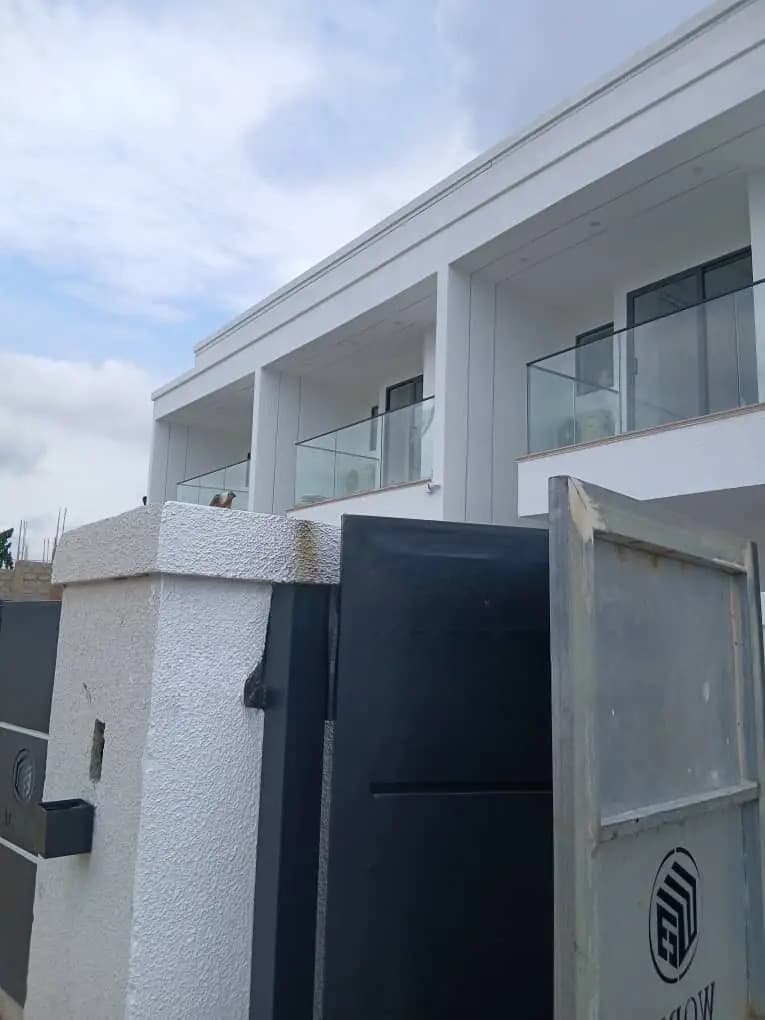 2bdrm Townhouse/Terrace in Maijaw School, Ga East Municipal for sale - 2 bedroom House in Greater Accra, Ga East Municipal - Sale