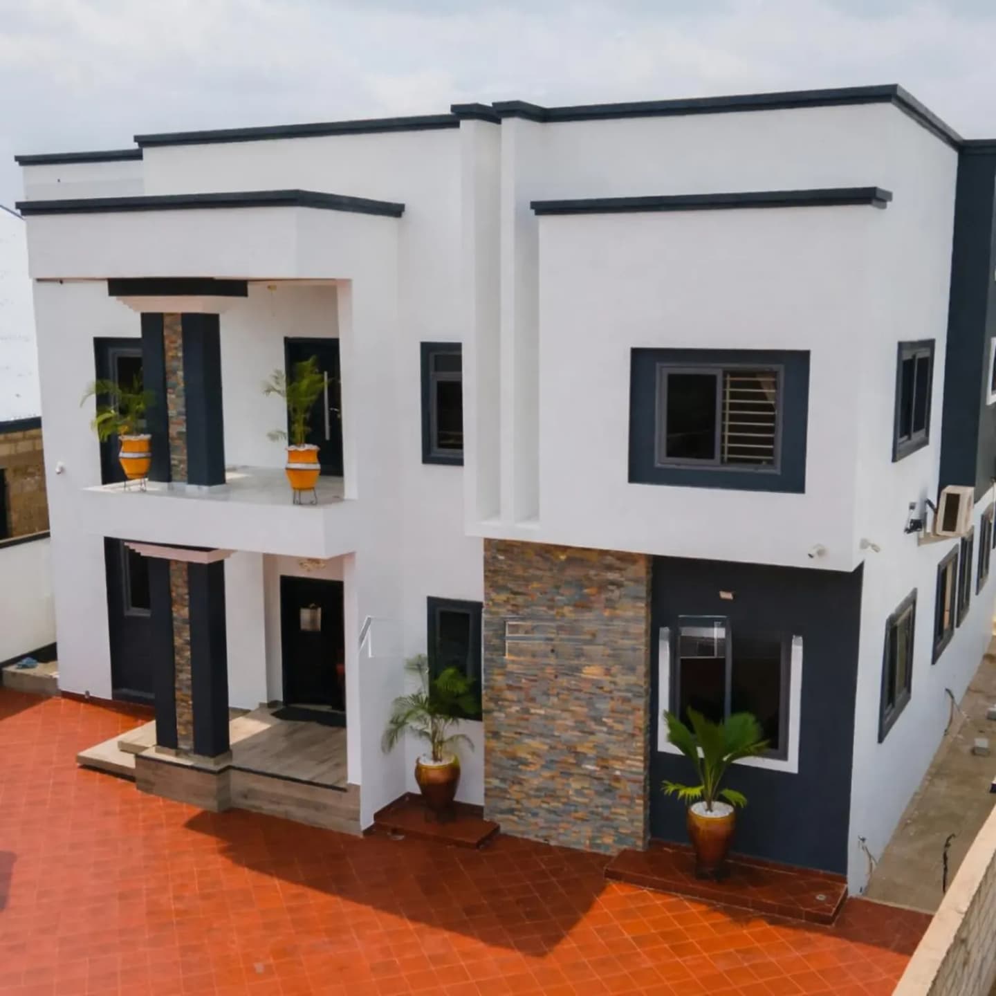 5bdrm House in Fredimens Real, Atwima Kwanwoma for sale - 5 bedroom House in Ashanti, Atwima Kwanwoma - Sale