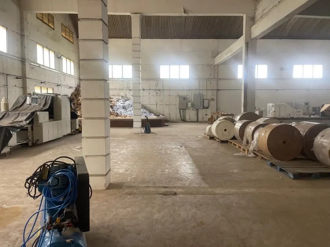 1350 SQM Warehouse at North Kaneshie Industrial Area - Commercial in Greater Accra, North Industrial Area - Rent