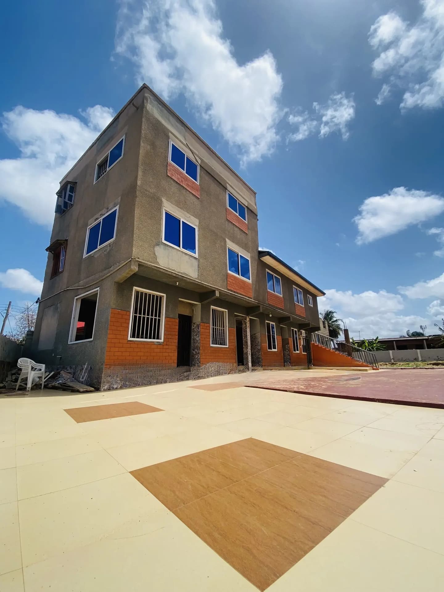 Avenue Ideal for Offices, School, Restaurant Rent/Sale in Spintex Road - Commercial in Greater Accra, Spintex - Rent