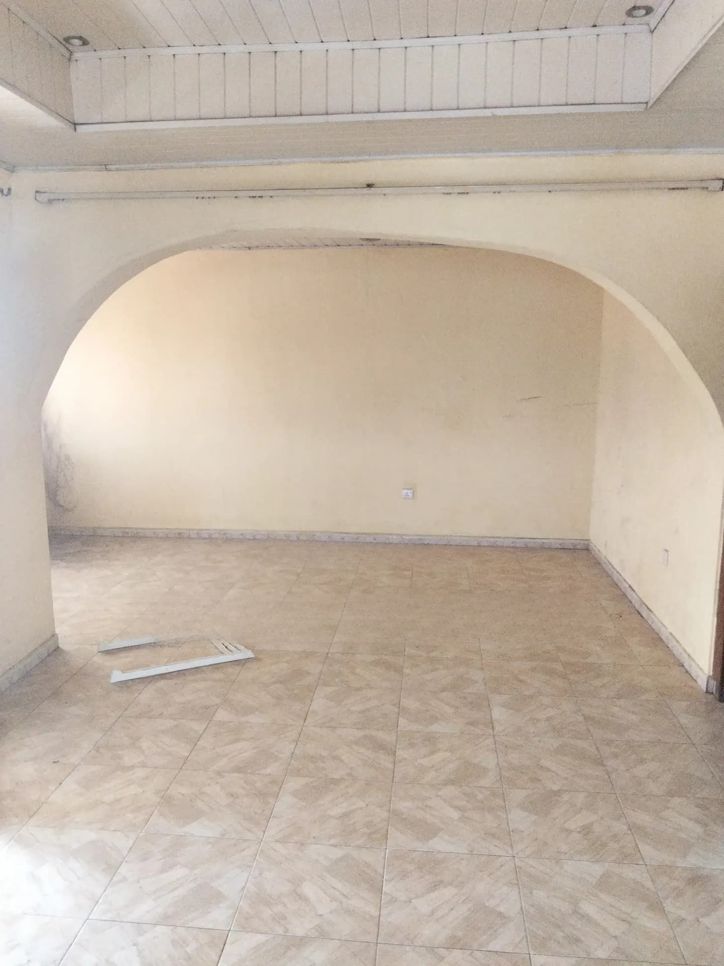 3bdrm Apartment in Mula Property, Mile 7 for rent - 3 bedroom Apartment in Greater Accra, Achimota, Mile 7 - Rent