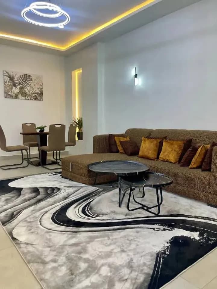 Furnished 2bdrm Apartment in East Airport for rent - 2 bedroom Apartment in Greater Accra, Airport Residential Area - Rent