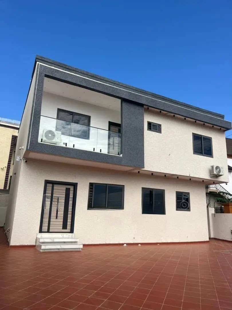4bdrm House in Maccabi Real Estate, Kumasi Metropolitan for sale - 4 bedroom House in Ashanti, Kumasi Metropolitan - Sale