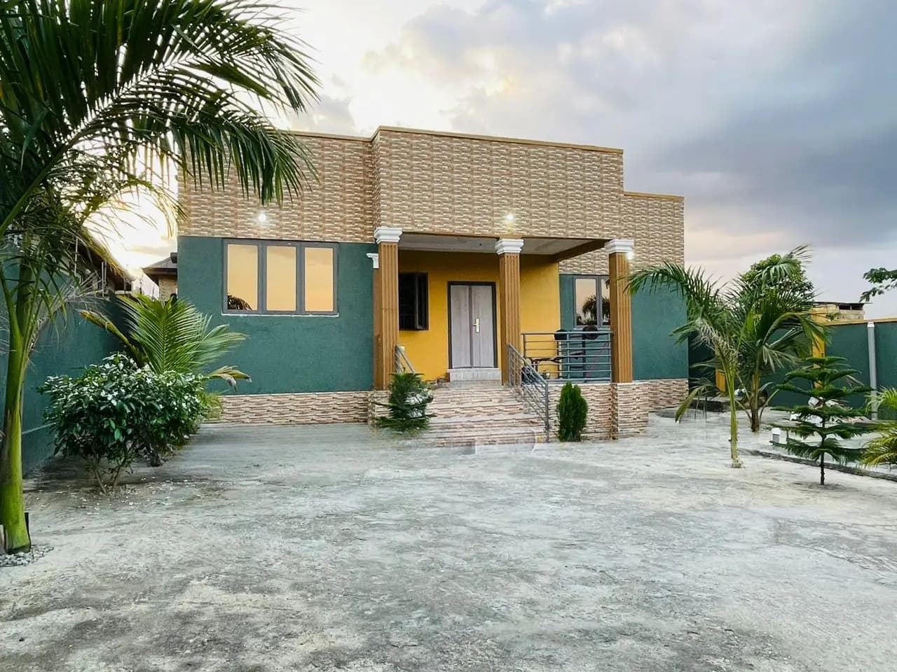 Furnished 3bdrm House in Top Boat Estate, Kumasi Metropolitan for sale - 3 bedroom House in Ashanti, Kumasi Metropolitan - Sale