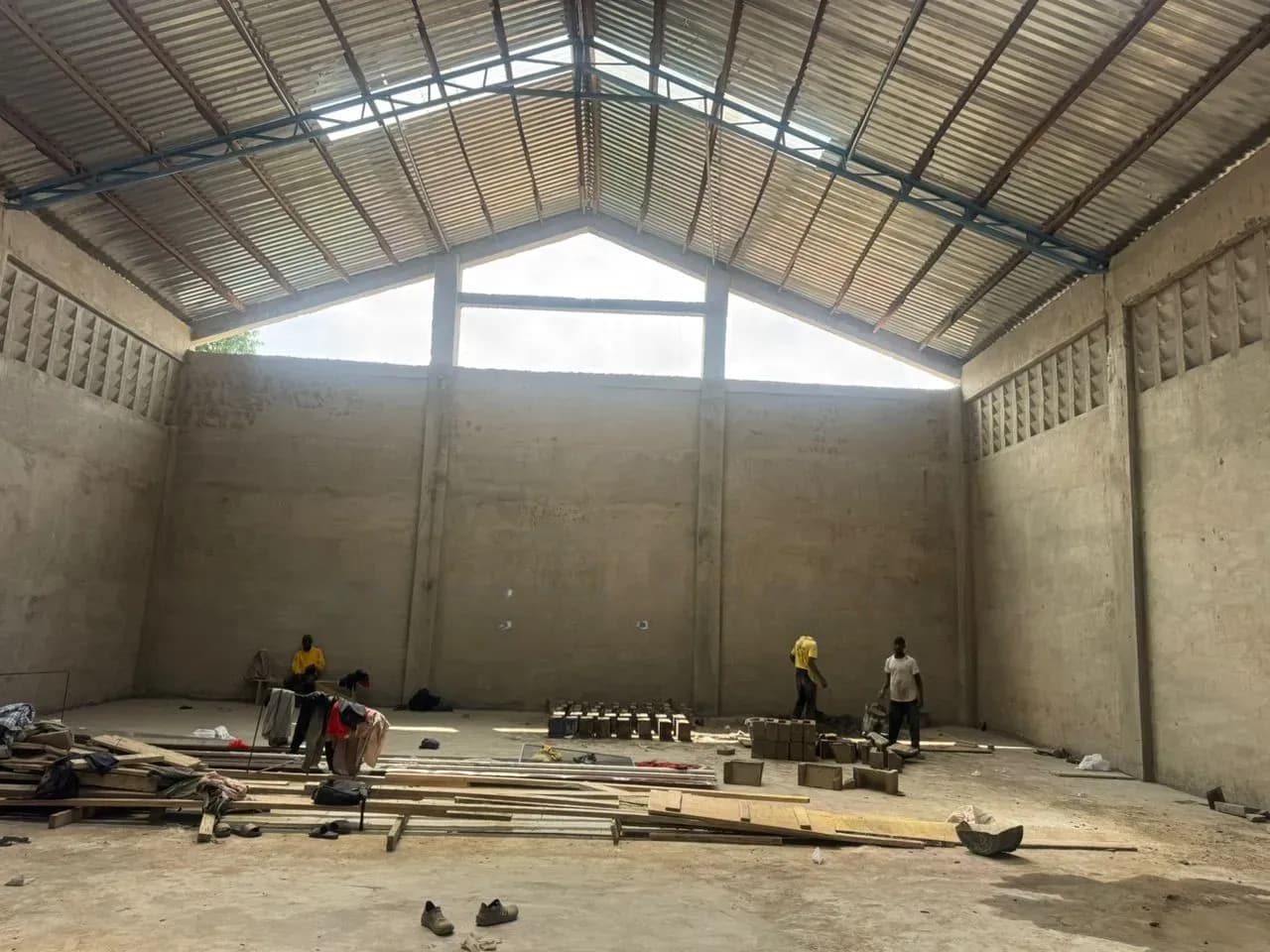 500sm Warehouse With 2 Units of 2 Bedroom at Achimota for Rent - 2 bedroom Commercial in Greater Accra, Achimota, Neoplan - Rent
