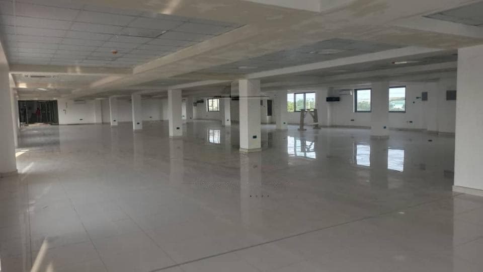 1 room commercial space for rent at Airport Area - 1 bedroom Commercial in Airport Area - Rent