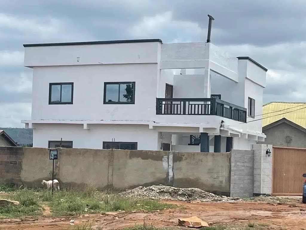 3bdrm House in Oyibi, Accra Metropolitan for Sale - 3 bedroom House in Greater Accra, Accra - Sale