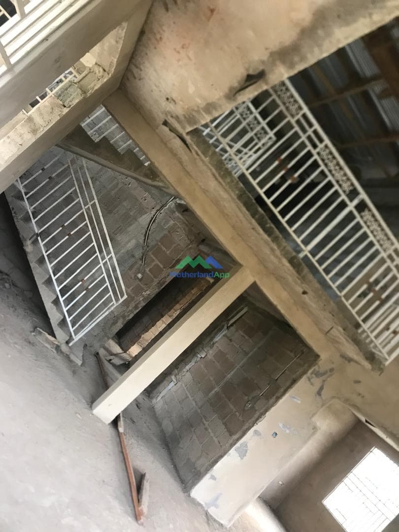 5 bedrooms for sale - 5 bedroom House in Greater Accra, Ga West - Sale
