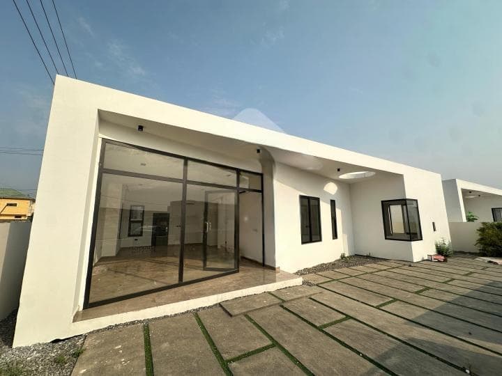3 bedroom house for rent at Adjiringanor - 3 bedroom House in Greater Accra, Adjiriganor - Rent