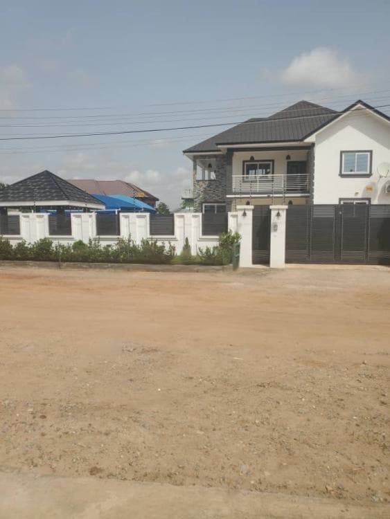 4 bedroom house for sale - 4 bedroom House in Greater Accra, Accra - Sale