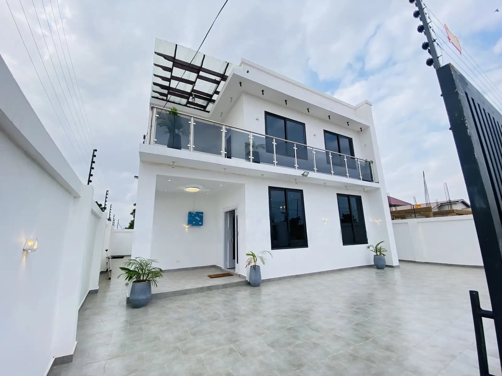 3bdrm House in Adenta Housing for sale - 3 bedroom House in Greater Accra, Adentan - Sale