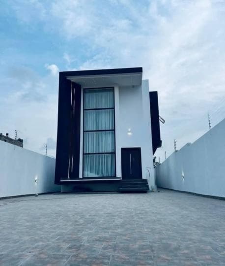 4 bedroom house for sale at Ashaley Botwe School Junction - 4 bedroom House in Greater Accra, Ashaley Botwe - Sale