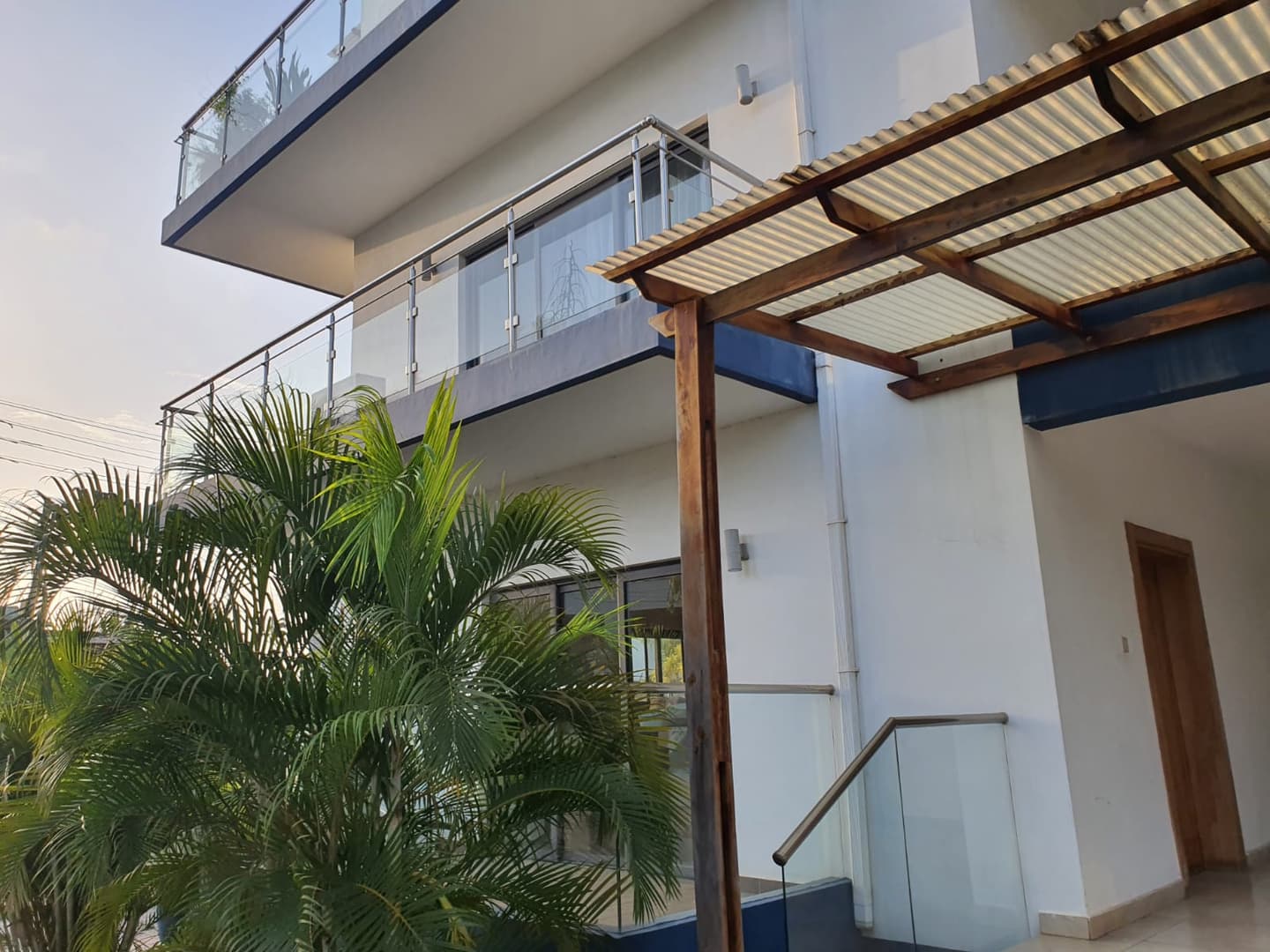 2 BEDROOM APARTMENT FOR RENT IN OSU - 2 bedroom Apartment in Greater Accra, Osu - Rent