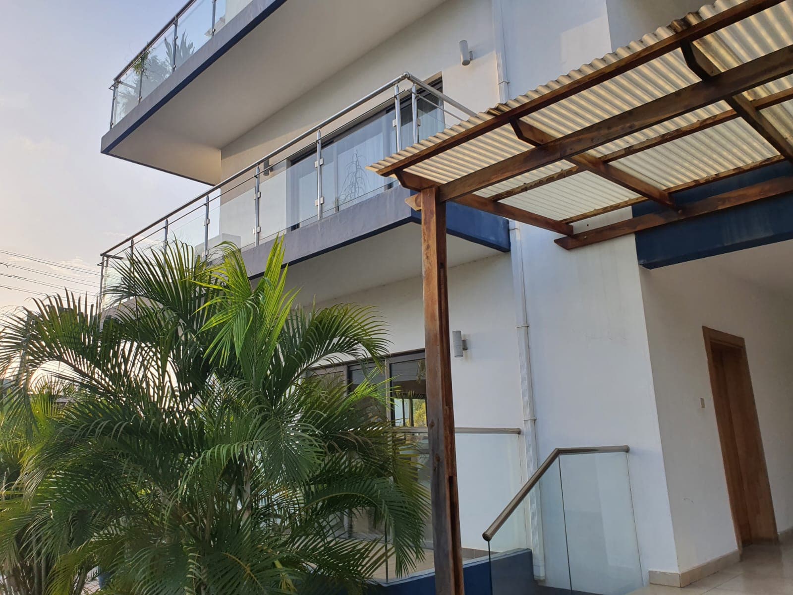 2 BEDROOM APARTMENT FOR RENT IN OSU - 2 bedroom Apartment in Greater Accra, Osu - Rent
