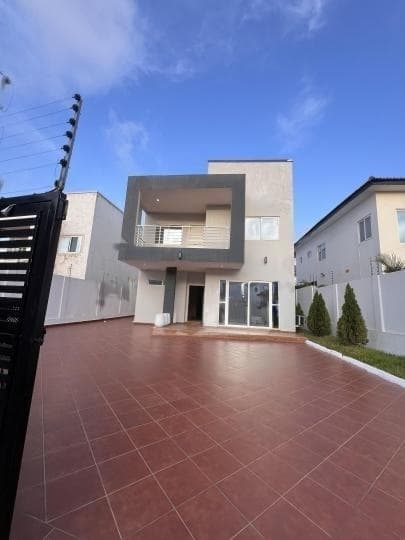 4 bedroom townhouse for rent at East Airport - 4 bedroom House in Greater Accra, East Legon - Rent