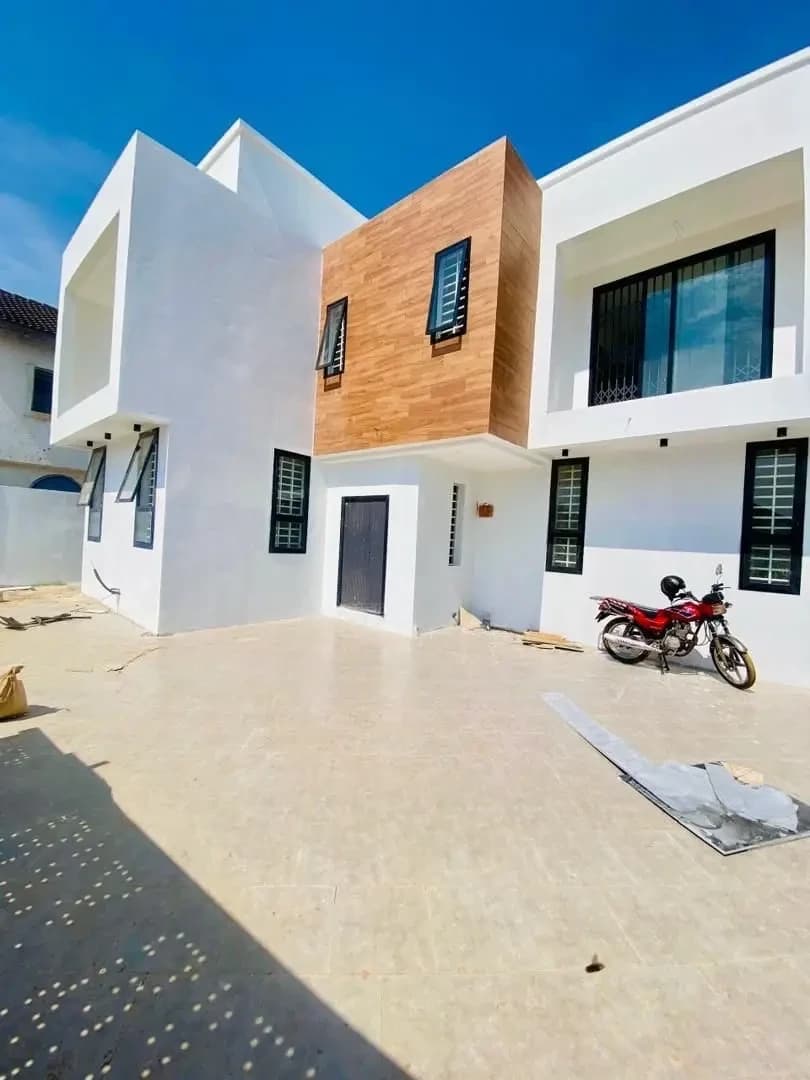 3bdrm House in Spintex for sale - 3 bedroom House in Greater Accra, Spintex - Sale